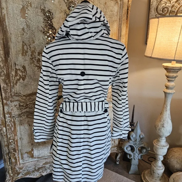 Tommy Hilfiger Navy Blue and White Striped Trench Coat - Picture 12 of 16